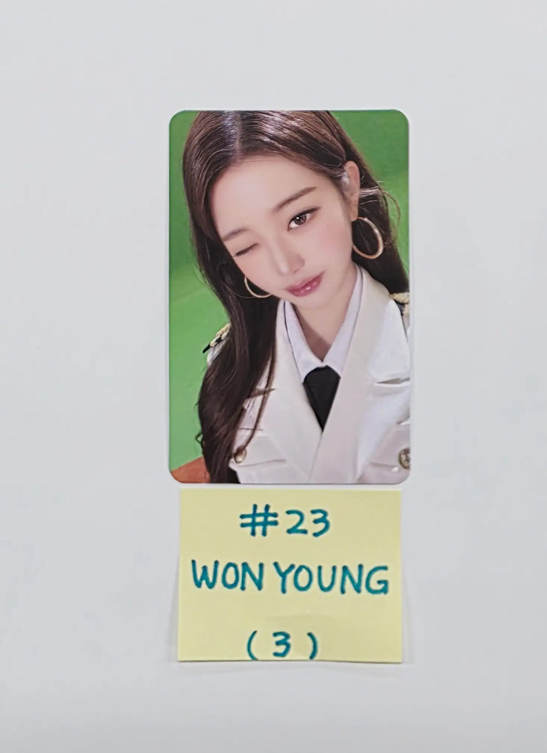 IVE - THE 4TH FAN CONCERT "DIVE into IVE" Random Trading Photocard (1) [26.05.18]
