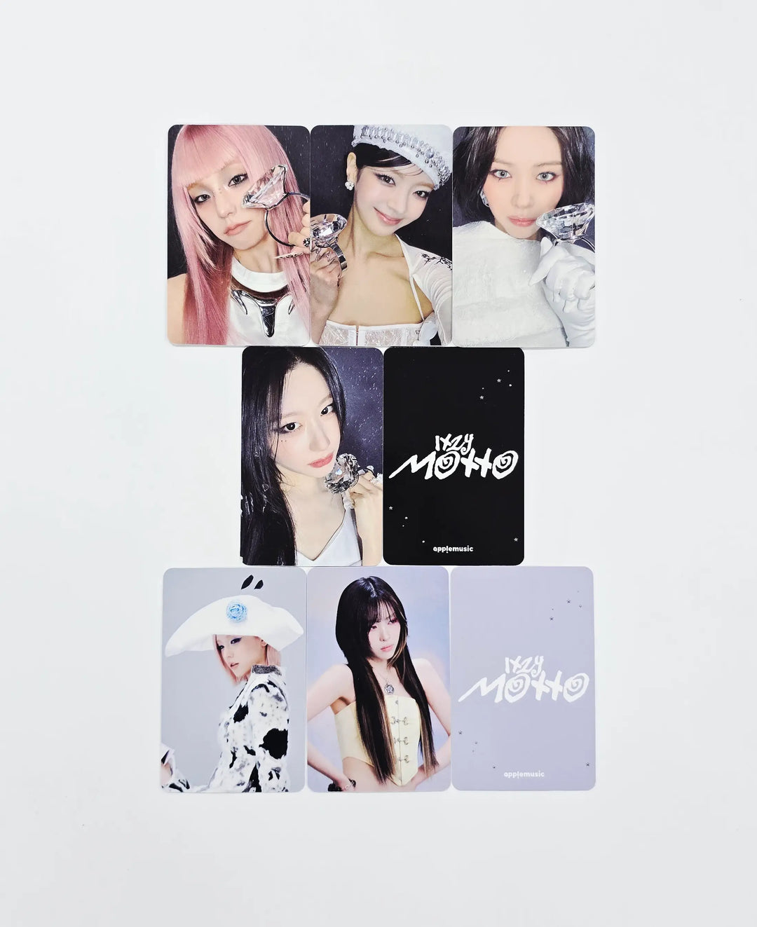 ITZY "Motto"- Apple Music Pre-Order Benefit Photocard [26.05.19]