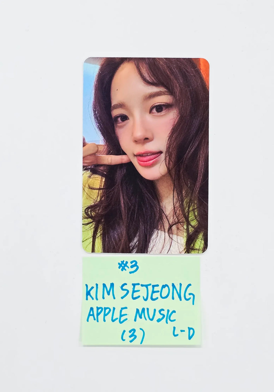 I.O.I "I.O.I : LOOP" - Apple Music Lucky Draw Event Photocard [26.05.20]