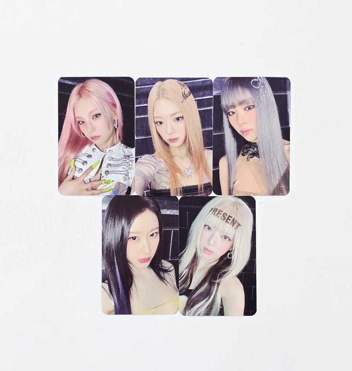 ITZY "Motto" - Music Korea Pre-Order Benefit Photocard (POCAALBUM Ver.) [26.05.20]