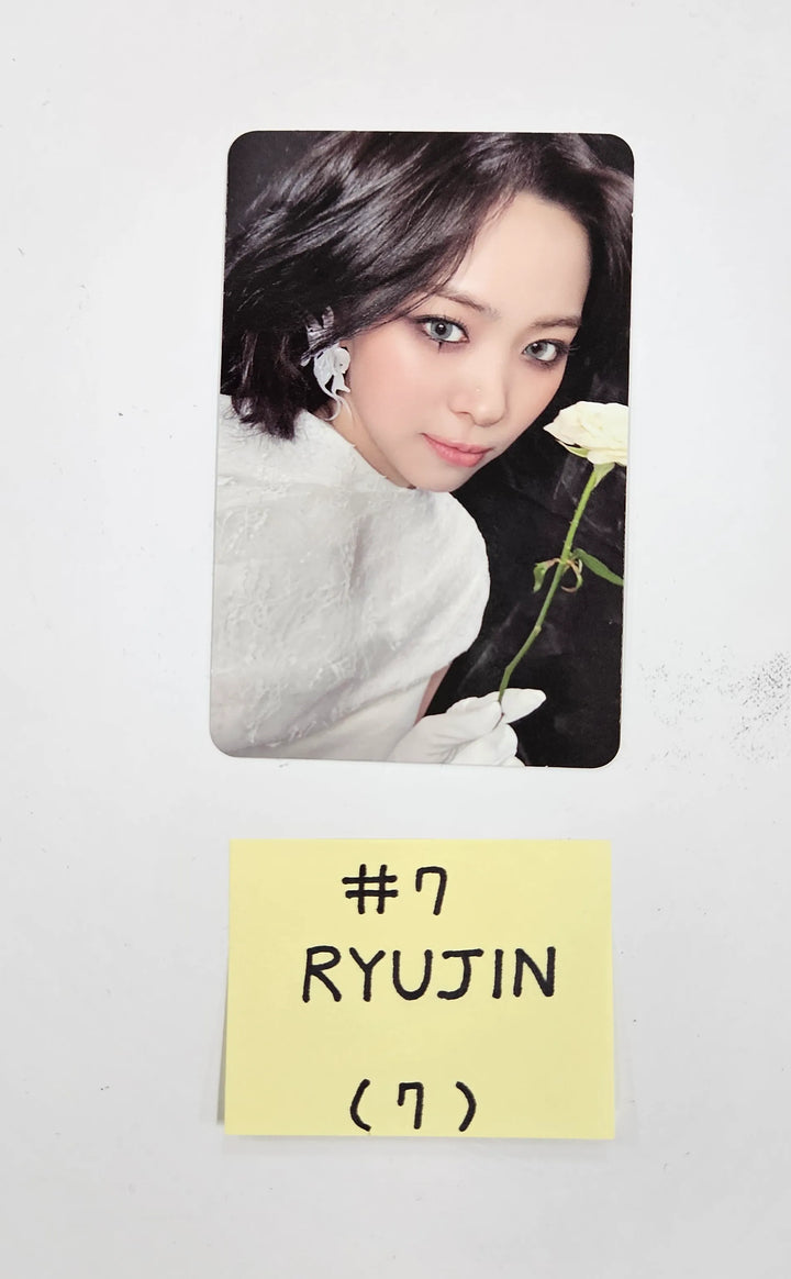 ITZY "Motto" - Official Photocard [26.05.20] [Restocked 05/26]