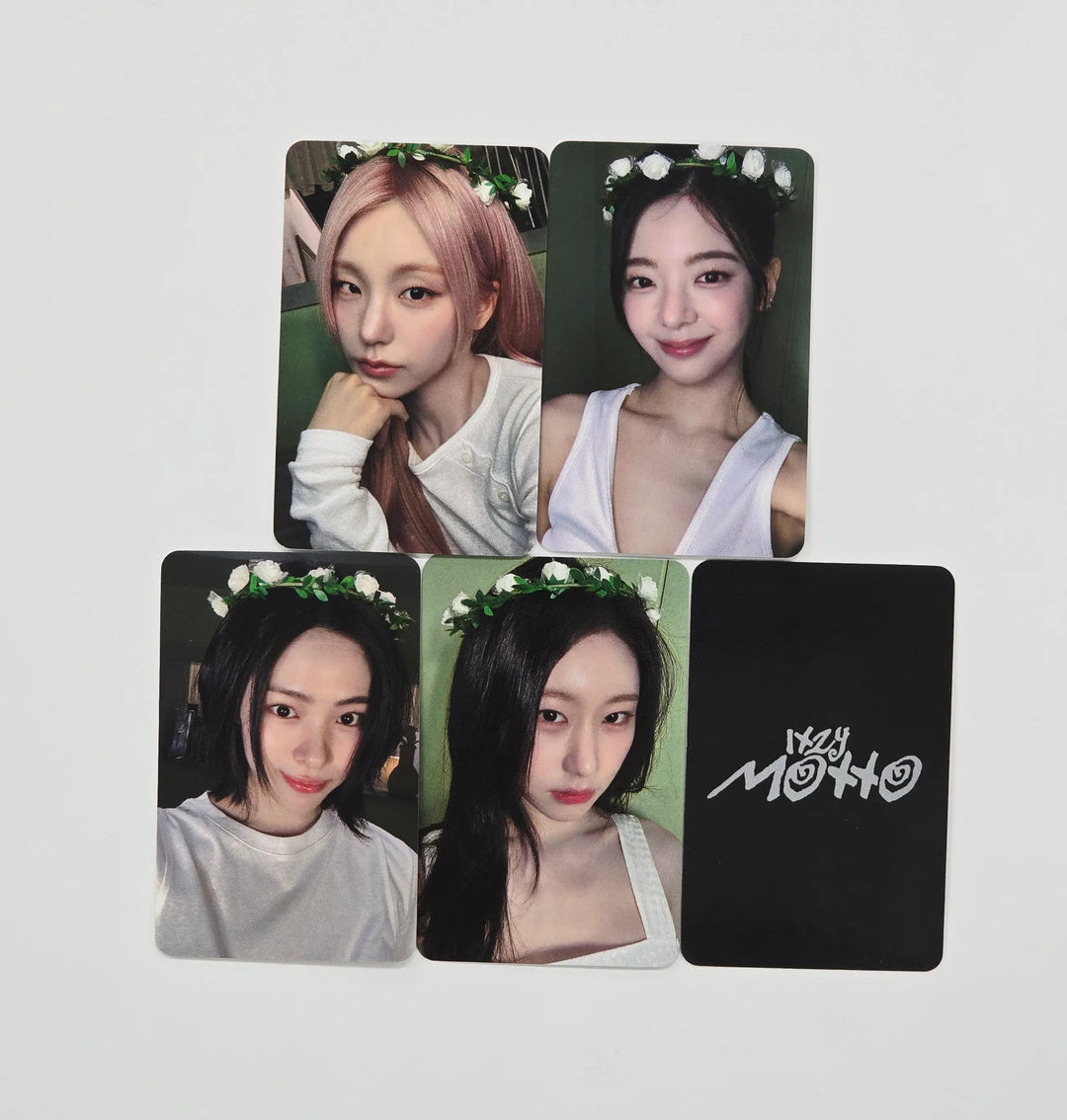 ITZY "Motto" - Blue Dream Media Pre-Order Benefit Photocard (POCAALBUM Ver.) [26.05.21]