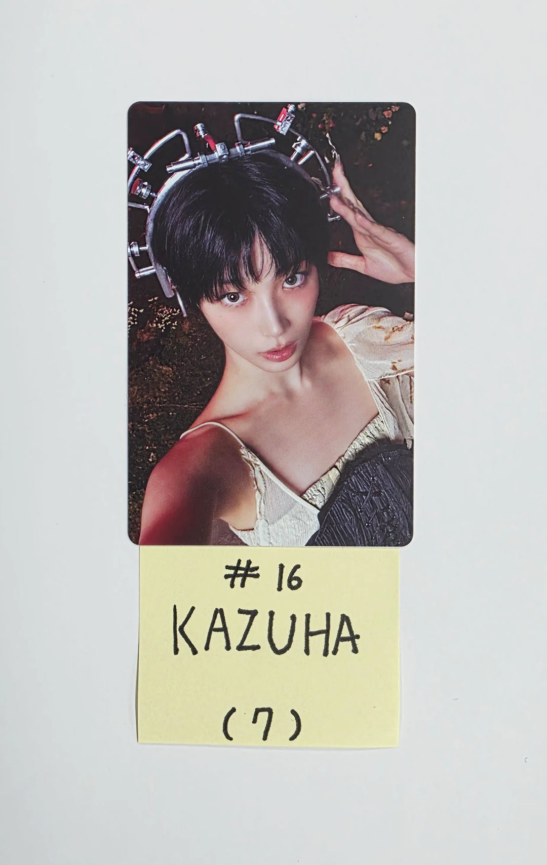 LE SSERAFIM "PUREFLOW" - Official Photocard [26.05.22] (Restocked 6/16)