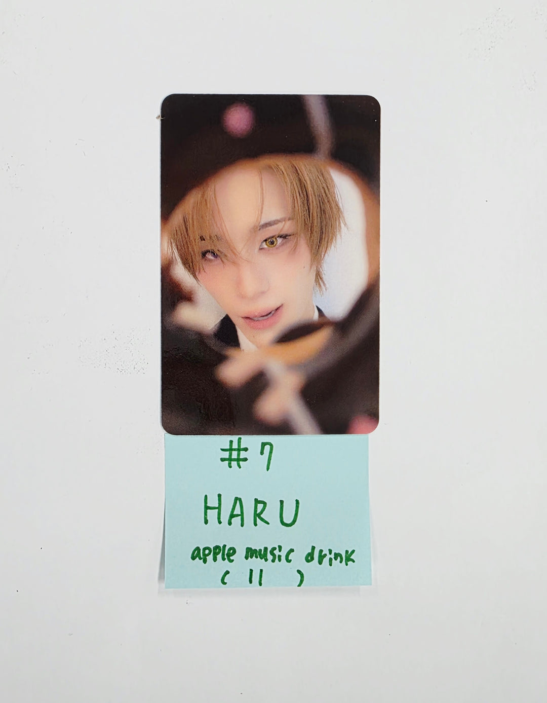 XLOV "I,God" - Apple Music Drink Event Photocard [26.05.29]