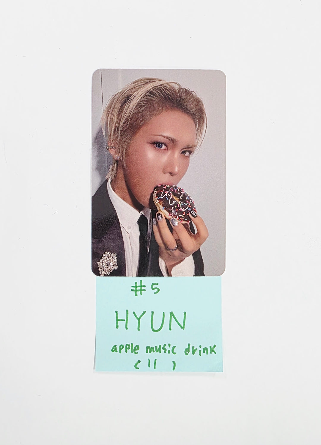 XLOV "I,God" - Apple Music Drink Event Photocard [26.05.29]