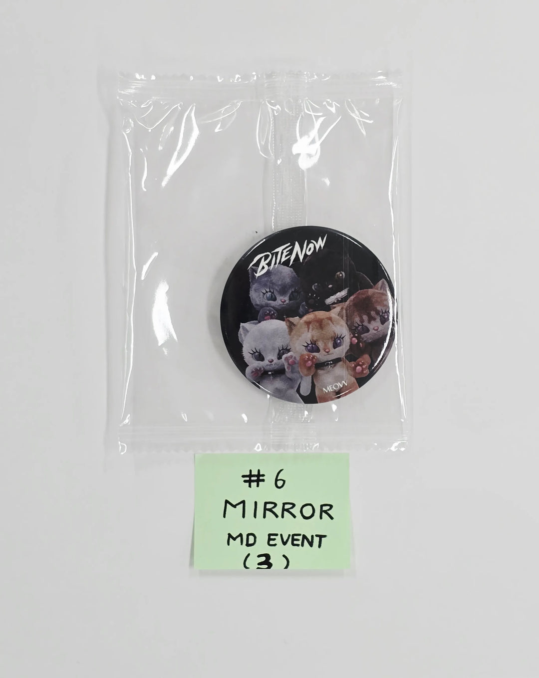 MEOVV THE 2nd EP ALBUM "BITE NOW" - POP-UP Store Official MD Event Polaroid type Photocard, Keyring [26.06.01]