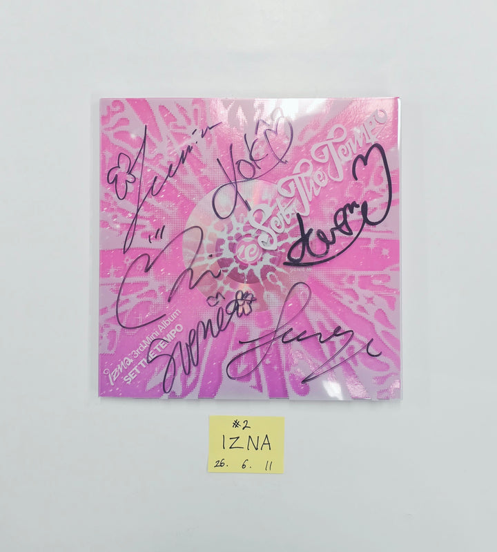 IZNA "SET THE TEMPO" - Hand Autographed(Signed) Promo Album [26.06.11]