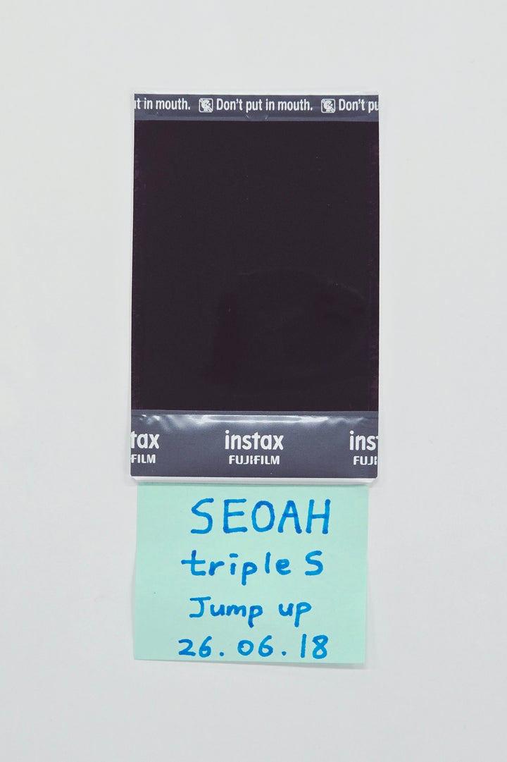 SEOAH (of Triples) - Hand Autographed(Signed) Polaroid [26.06.18]