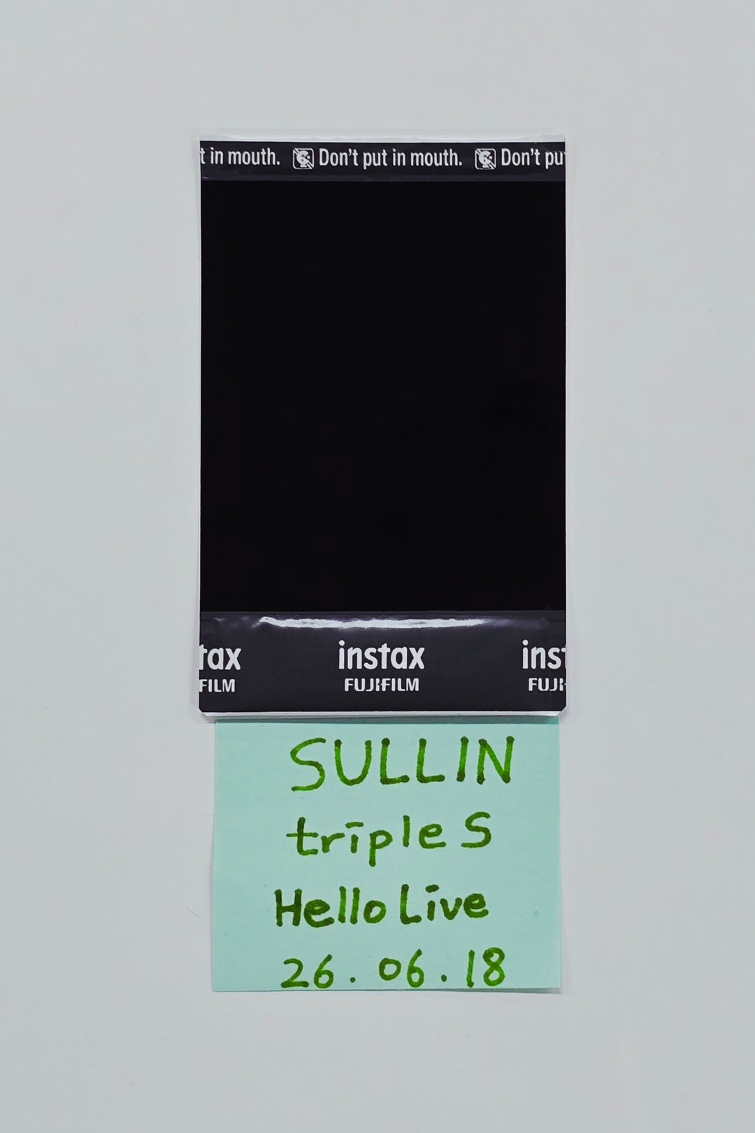 SULLIN (of TripleS) - Hand Autographed(Signed) Polaroid [26.06.18]
