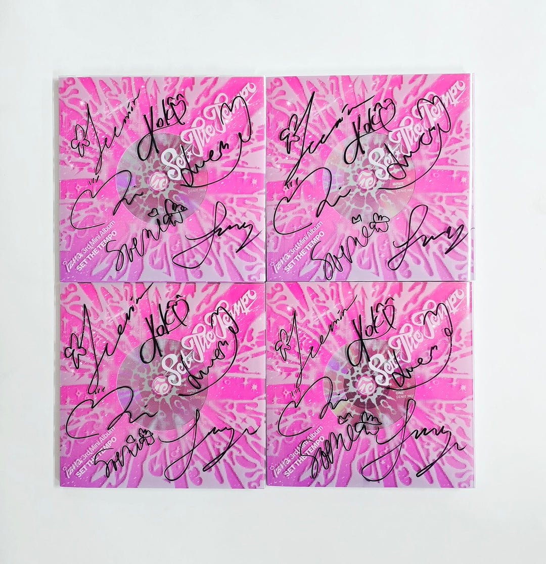 IZNA "SET THE TEMPO" - Hand Autographed(Signed) Promo Album [26.06.29]