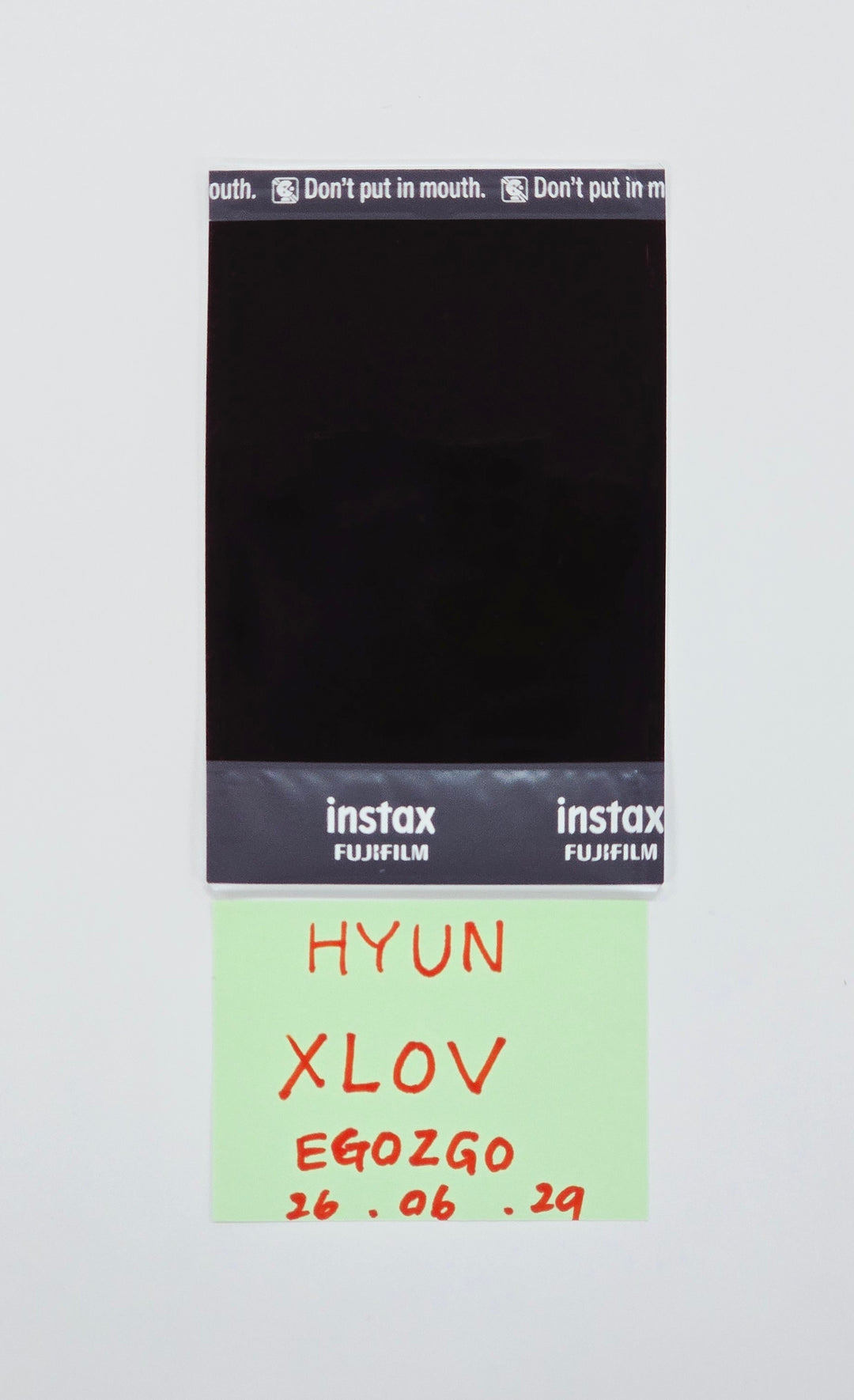 HYUN (of XLOV) - Hand Autograhped(Signed) Polaroid [26.06.29]