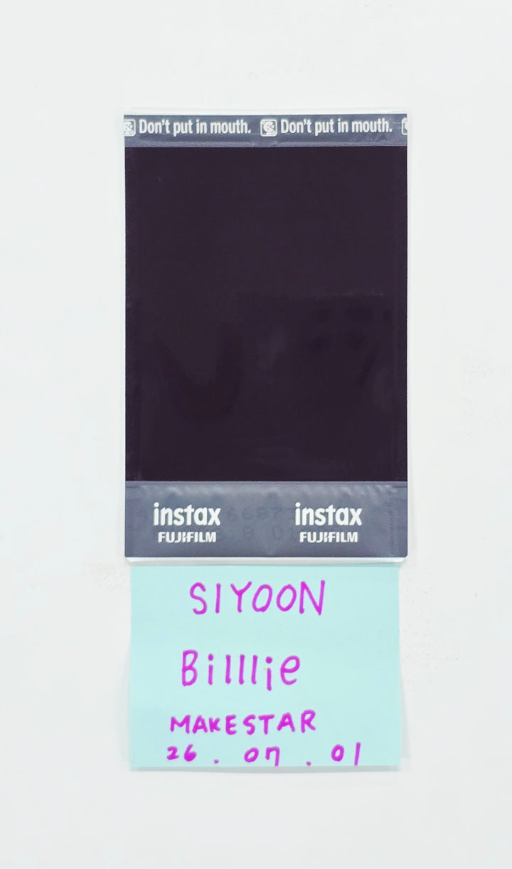 SIYOON (of Billlie) - Hand Autographed(Signed) Polaroid [26.07.01]