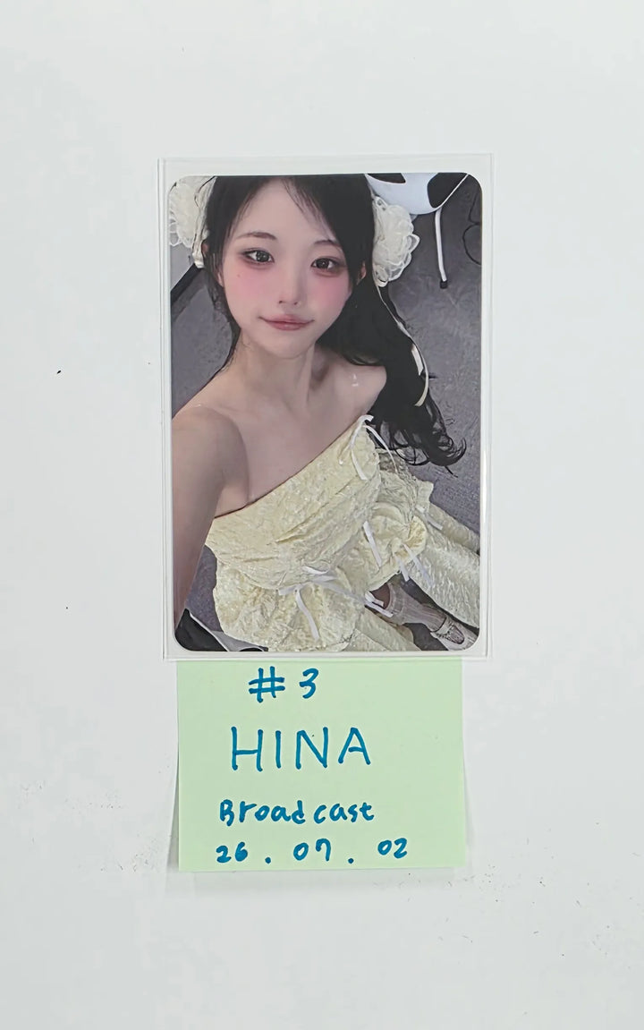 QWER - ENA Broadcast Photocard [26.07.02]