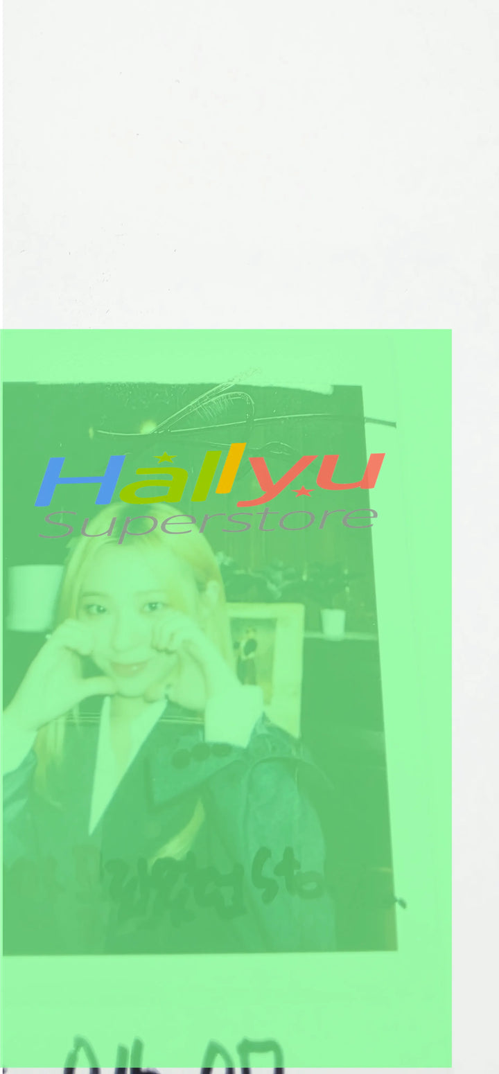 CHAERIN (of ICHILLIN) - Hand Autographed(Signed) Polaroid [26.07.02]