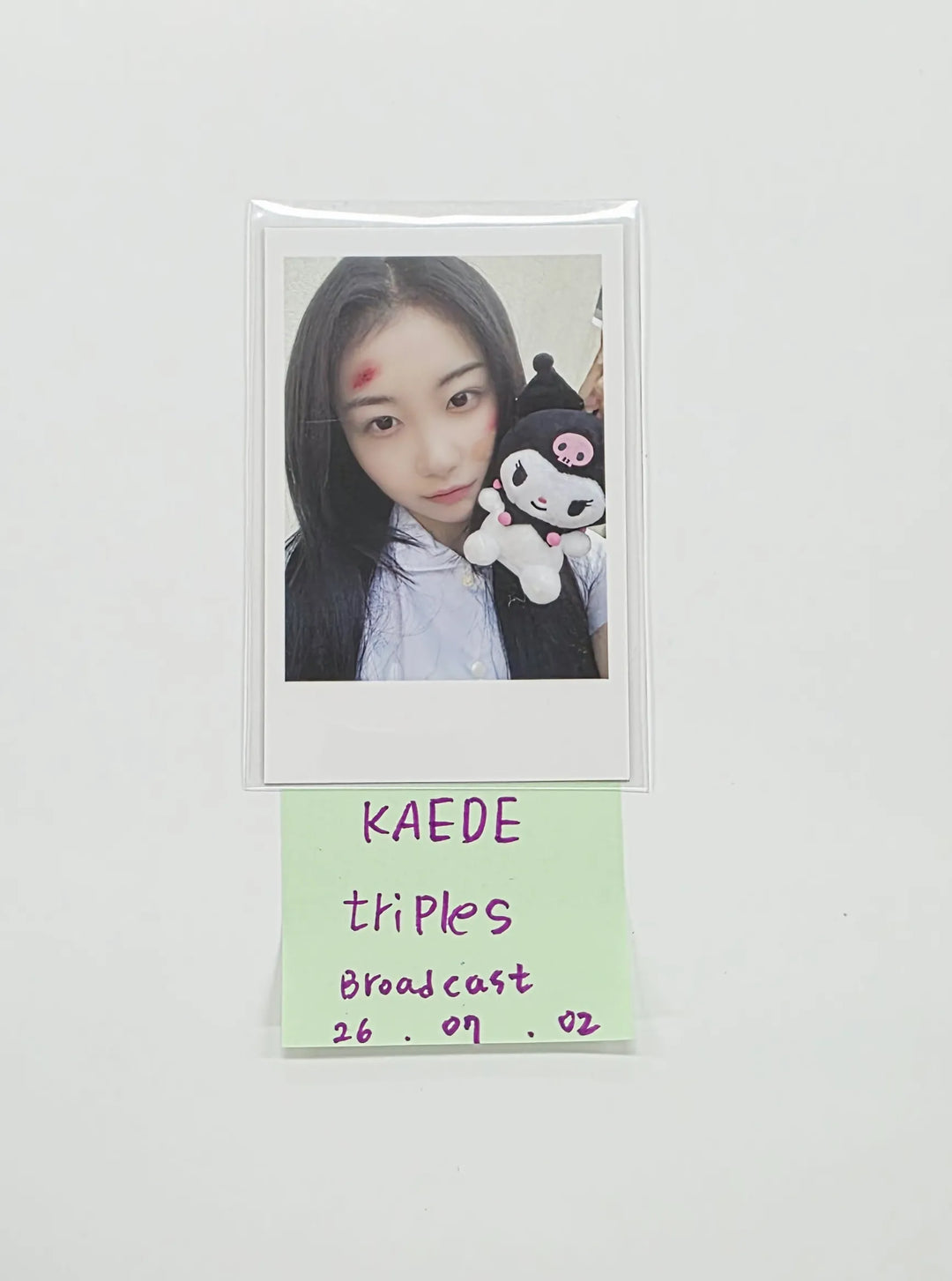 KAEDE (of TripleS) - Broadcast Polaroide type Photocard [26.07.02]