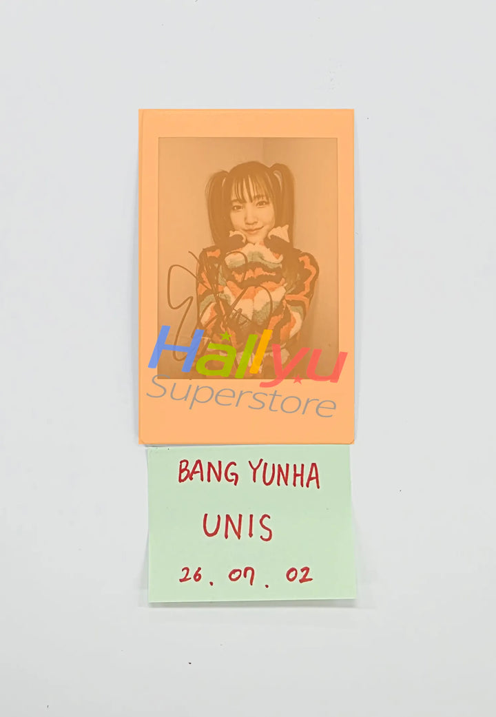 YUNHA (of UNIS) - Hand Autographed(Signed) Polaroid [26.07.02]