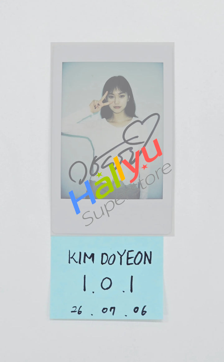 KIM DOYEON (of I.O.I) - Hand Autographed(Signed) Polaroid [26.07.06]