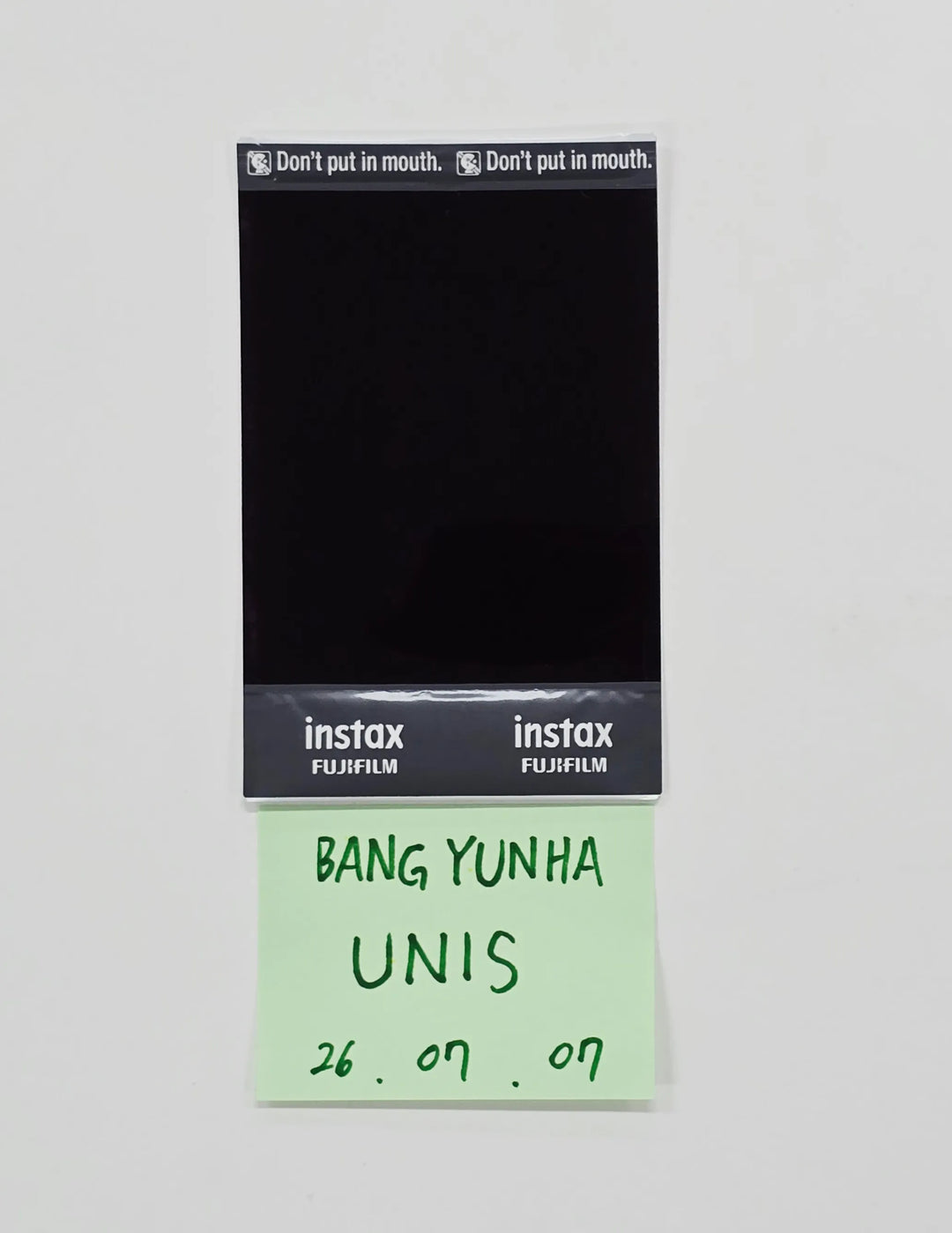 YUNHA (of UNIS) - Hand Autographed(Signed) Polaroid [26.07.07]