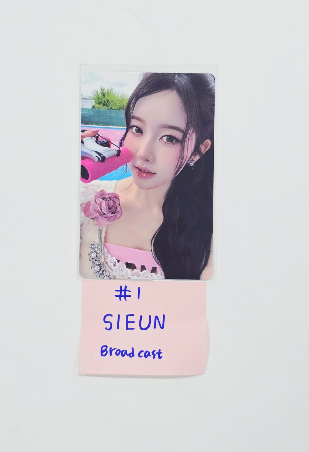 StayC "2:LOVE" - Broadcast Photocard [26.07.08]
