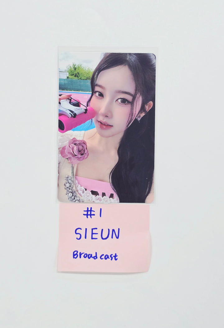 StayC "2:LOVE" - Broadcast Photocard [26.07.08]