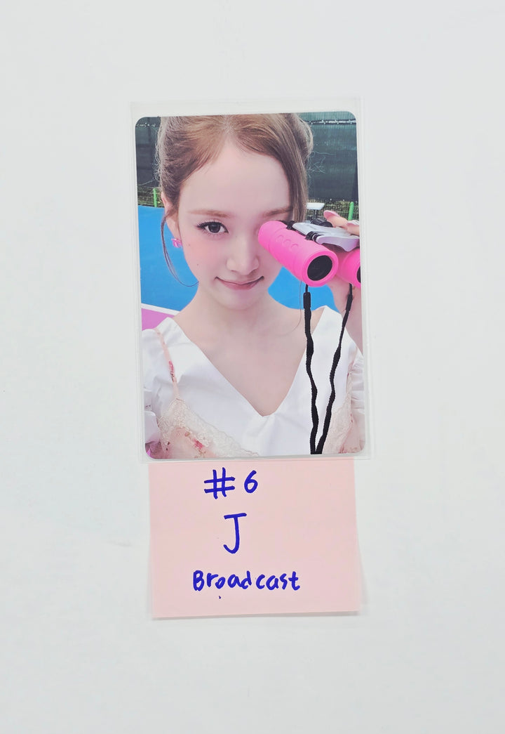 StayC "2:LOVE" - Broadcast Photocard [26.07.08]