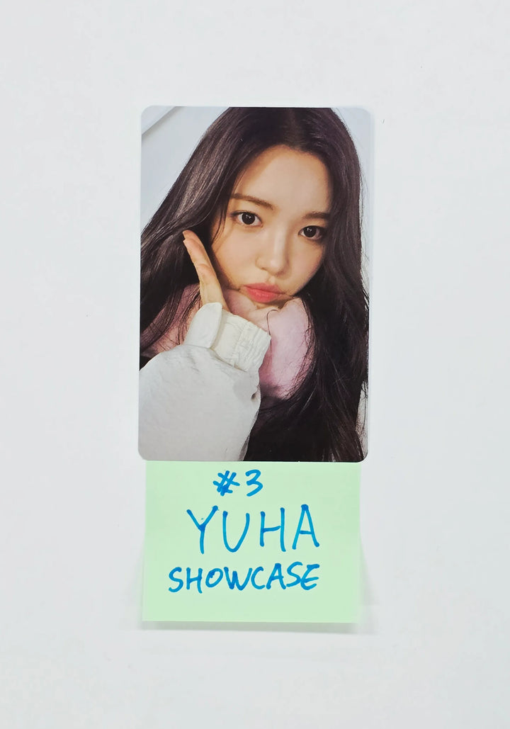 Hearts2Hearts - Debut Showcase Broadcast Photocard [26.07.10]