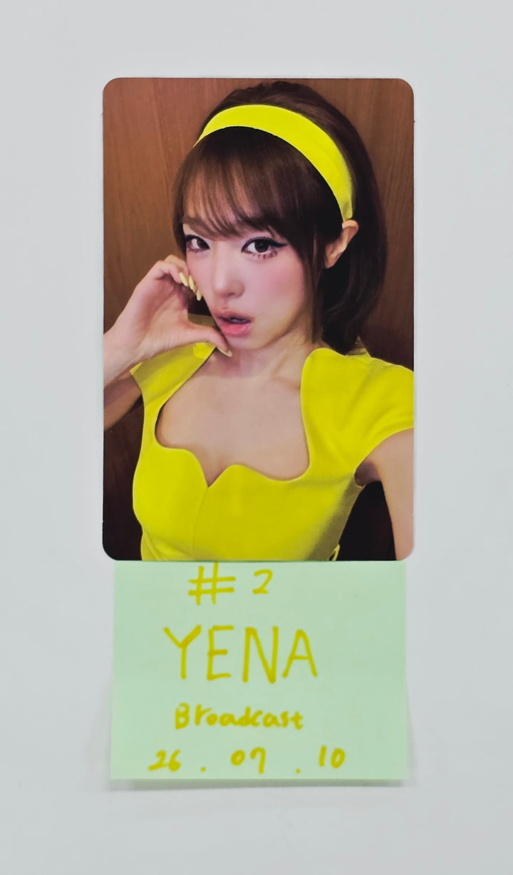 YENA "LOVE CATCHER" - Broadcast Photocard [26.07.10]