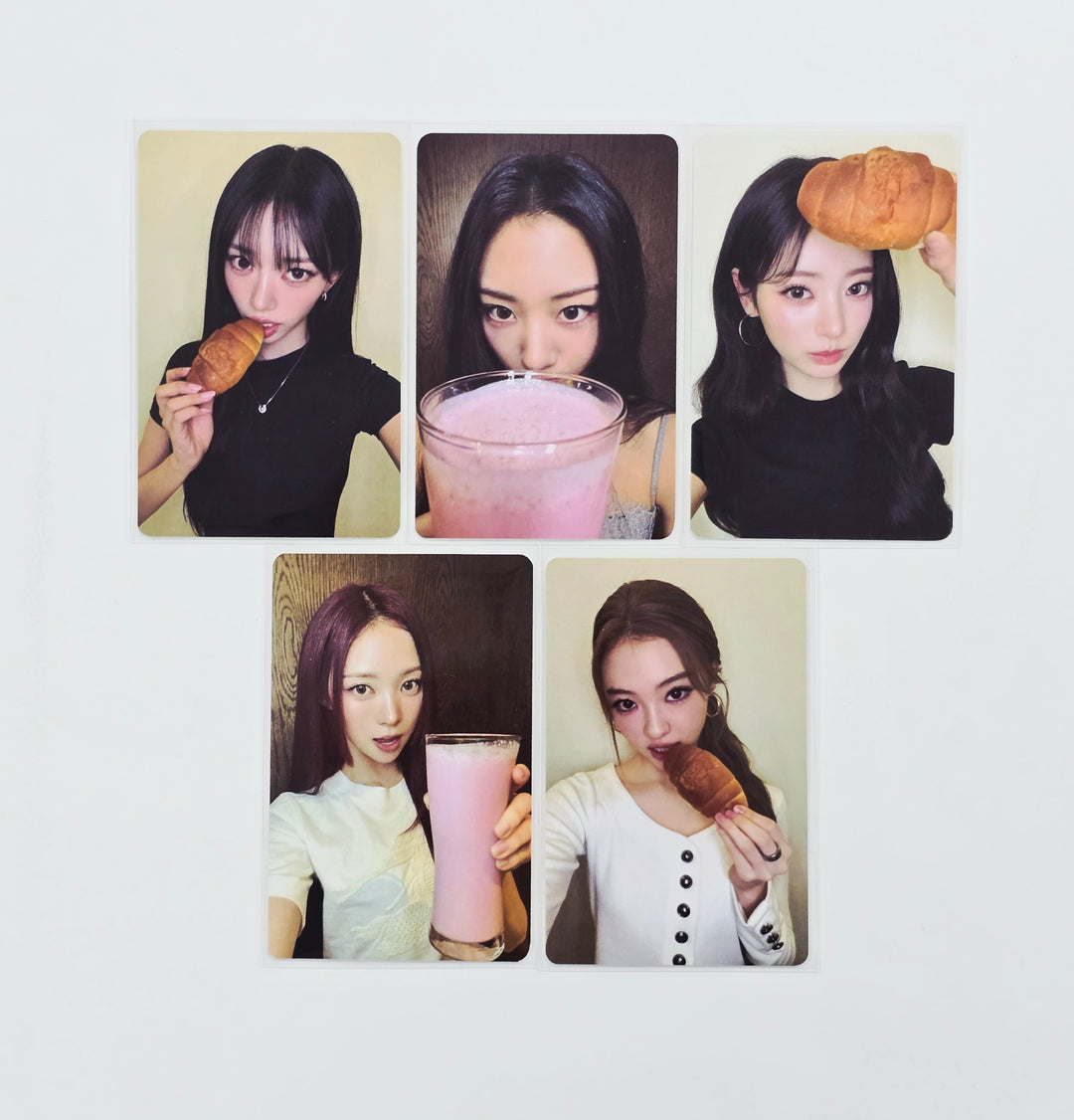 MEOVV - Inkigayo Broadcast Photocard [26.07.10]