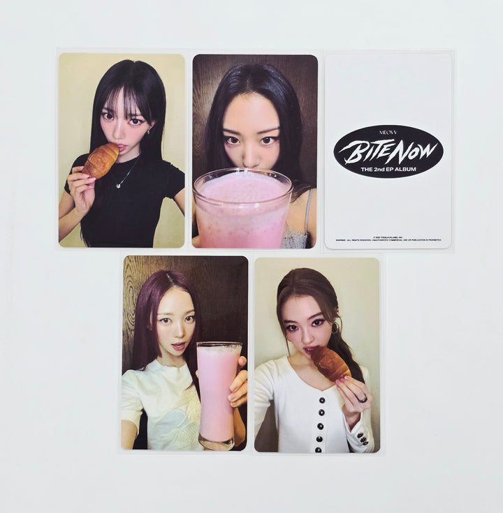MEOVV - Inkigayo Broadcast Photocard [26.07.10]