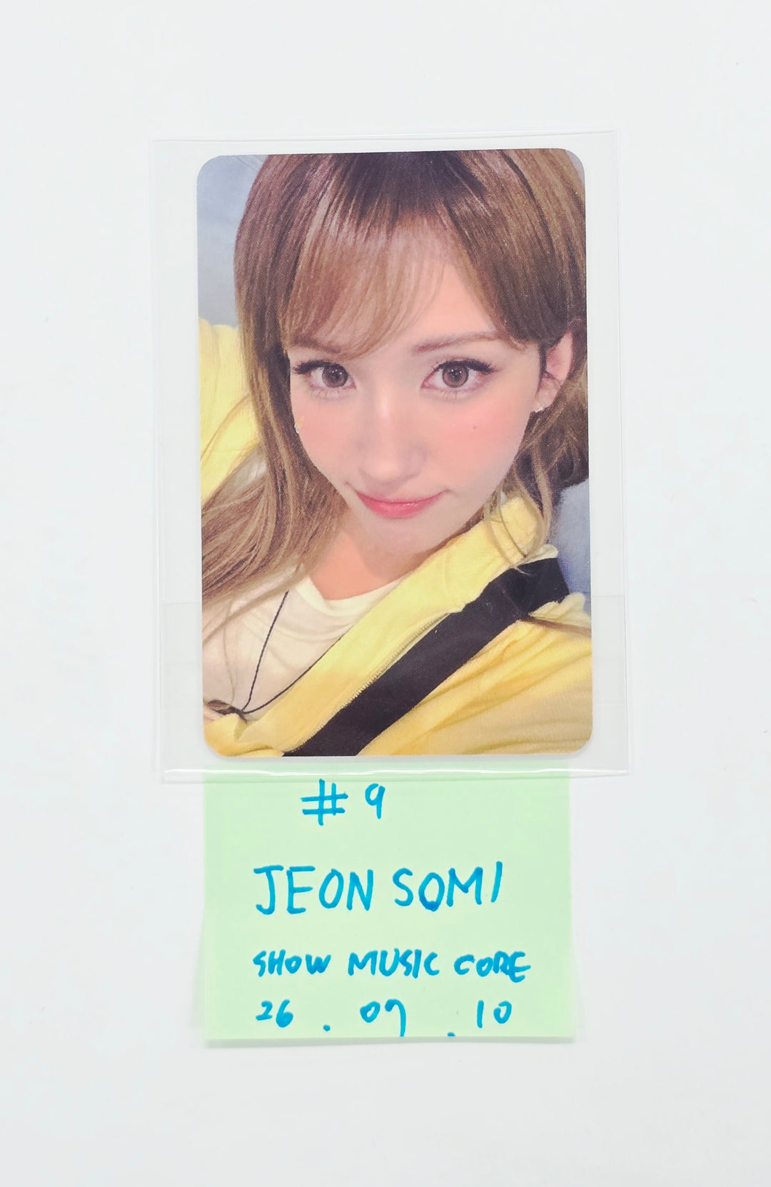 I.O.I "I.O.I : LOOP" - SHOW MUSIC CORE Broadcast Photocard [26.07.10]
