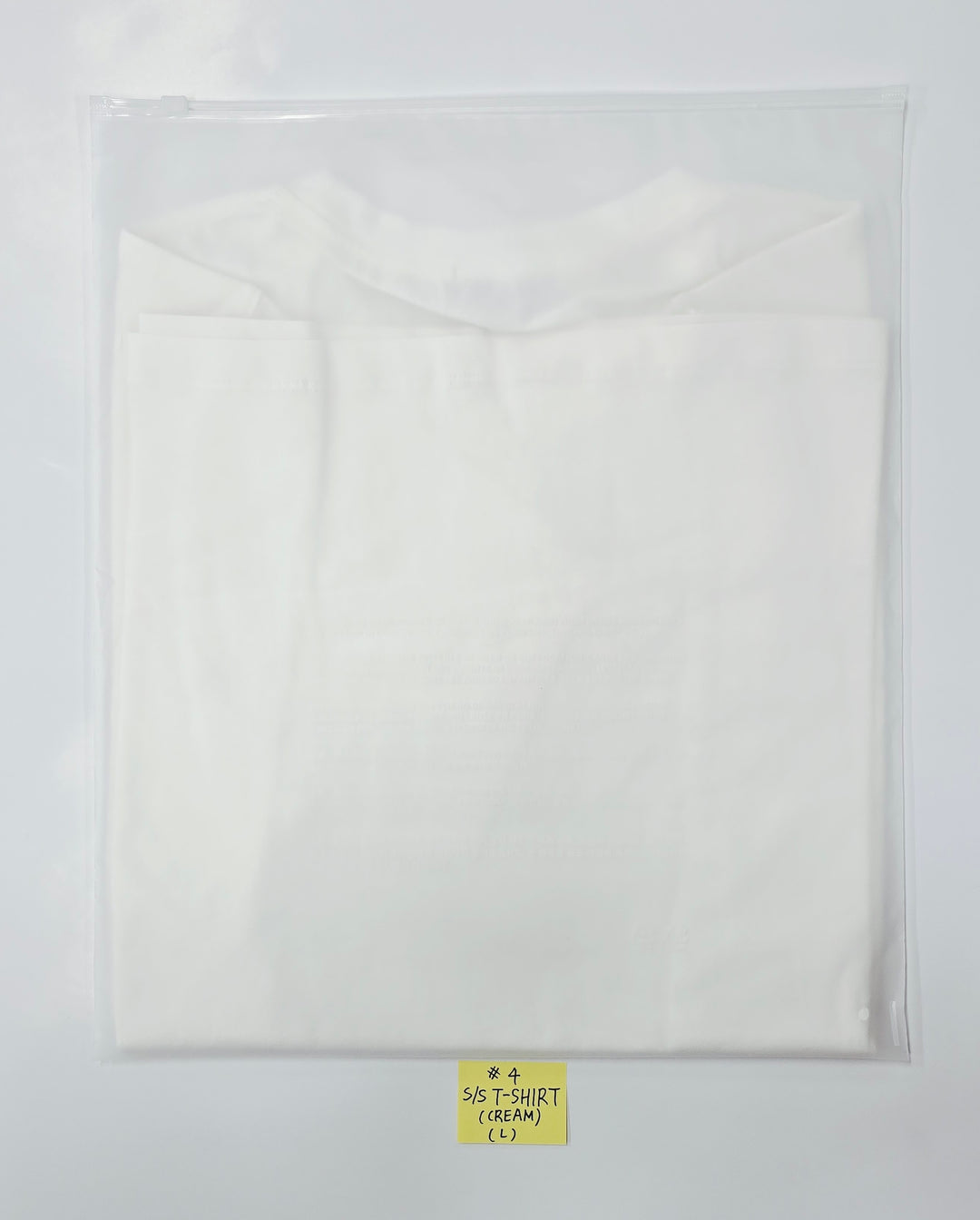 YEONJUN (of TXT) "NO LABELS: PART 02" - POP-UP Store MD [26.07.14]
