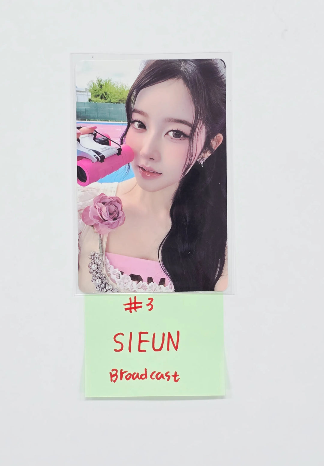StayC "2:LOVE" - Broadcast Photocard [26.07.15]