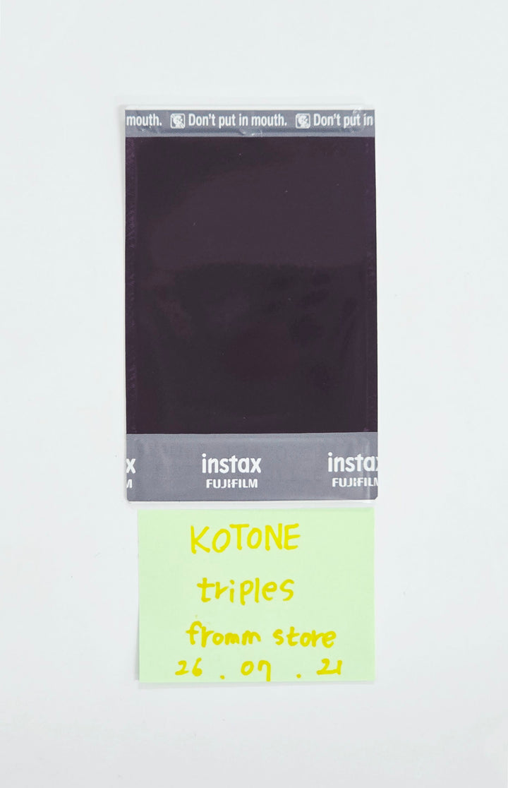 KOTONE (of tripleS) - Hand Autographed(Signed) Polaroid [26.07.21]
