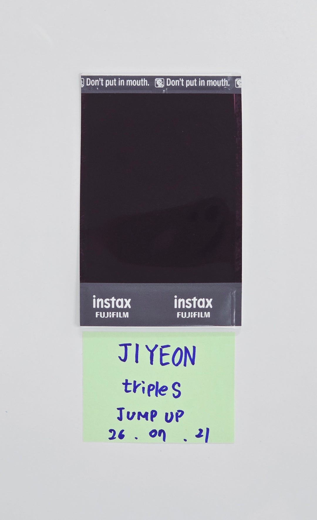 JIYEON (of tripleS) - Hand Autographed(Signed) Polaroid [26.07.21]