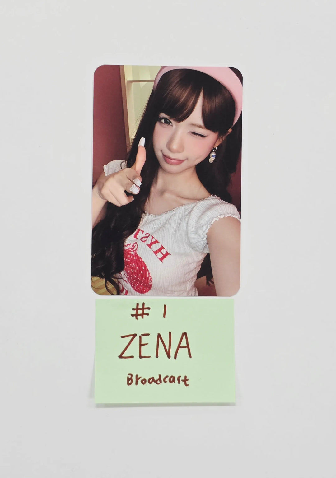 ZENA (of RESCENE) "Pretty Girl" - Broadcast Photocard [26.07.24]