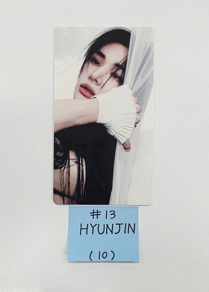 Stray Kids - Stray Kids World Tour [Run it] Special Trading Photocard [26.07.23][Restocked 07/24]