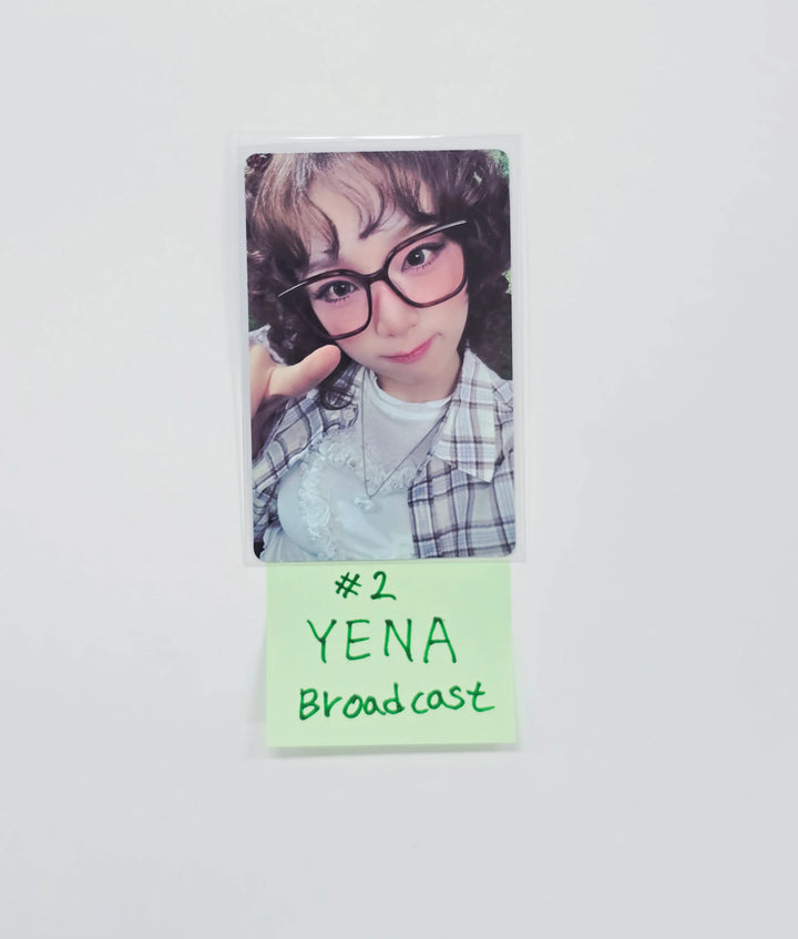 YENA - Broadcast Photocard [26.07.29]