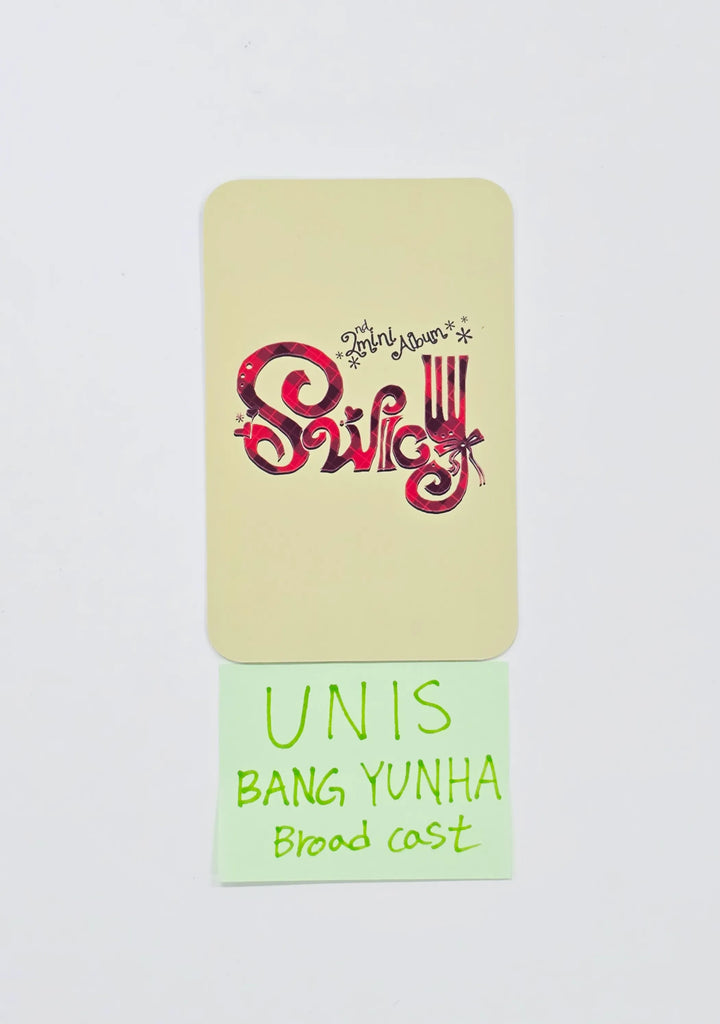 BANG YUNHA (of UNIS) "SWICY" - Hand Autographed(Signed) Photocard [26.07.29]