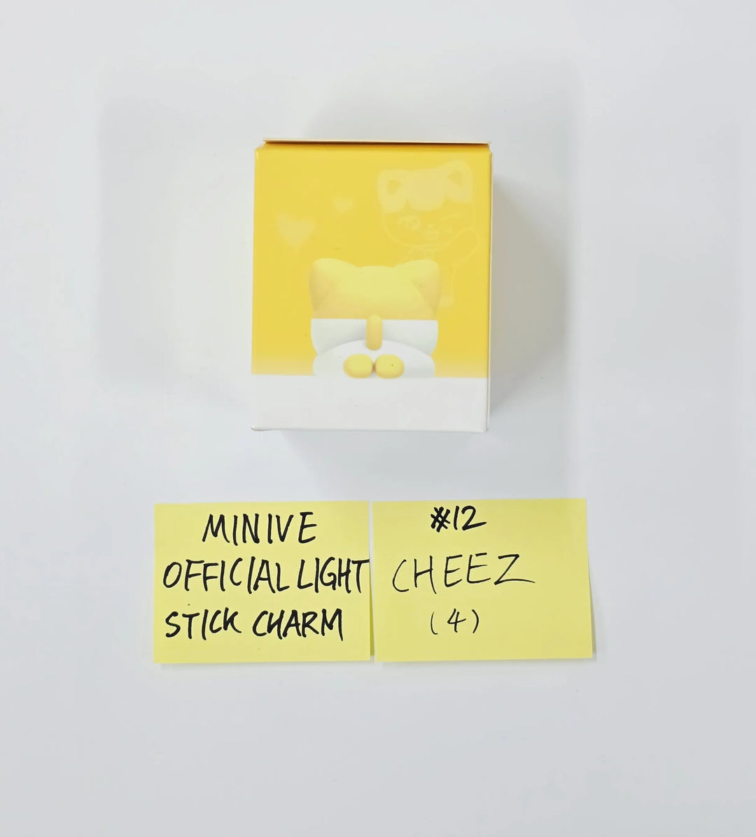 IVE - "Dive into Minive" POP-UP Store Official MD (1) [26.07.30]