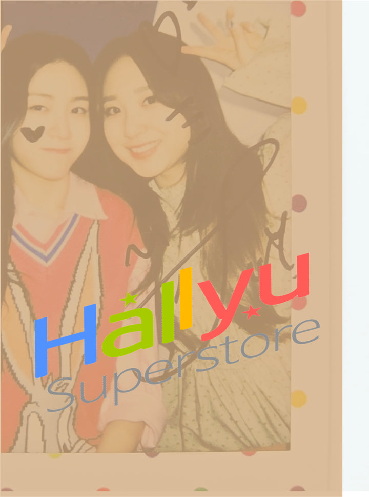 DAHYUN, JURI (of Rocket Punch) - Hand Autographed(Signed) Unit Polaroid [26.07.31]