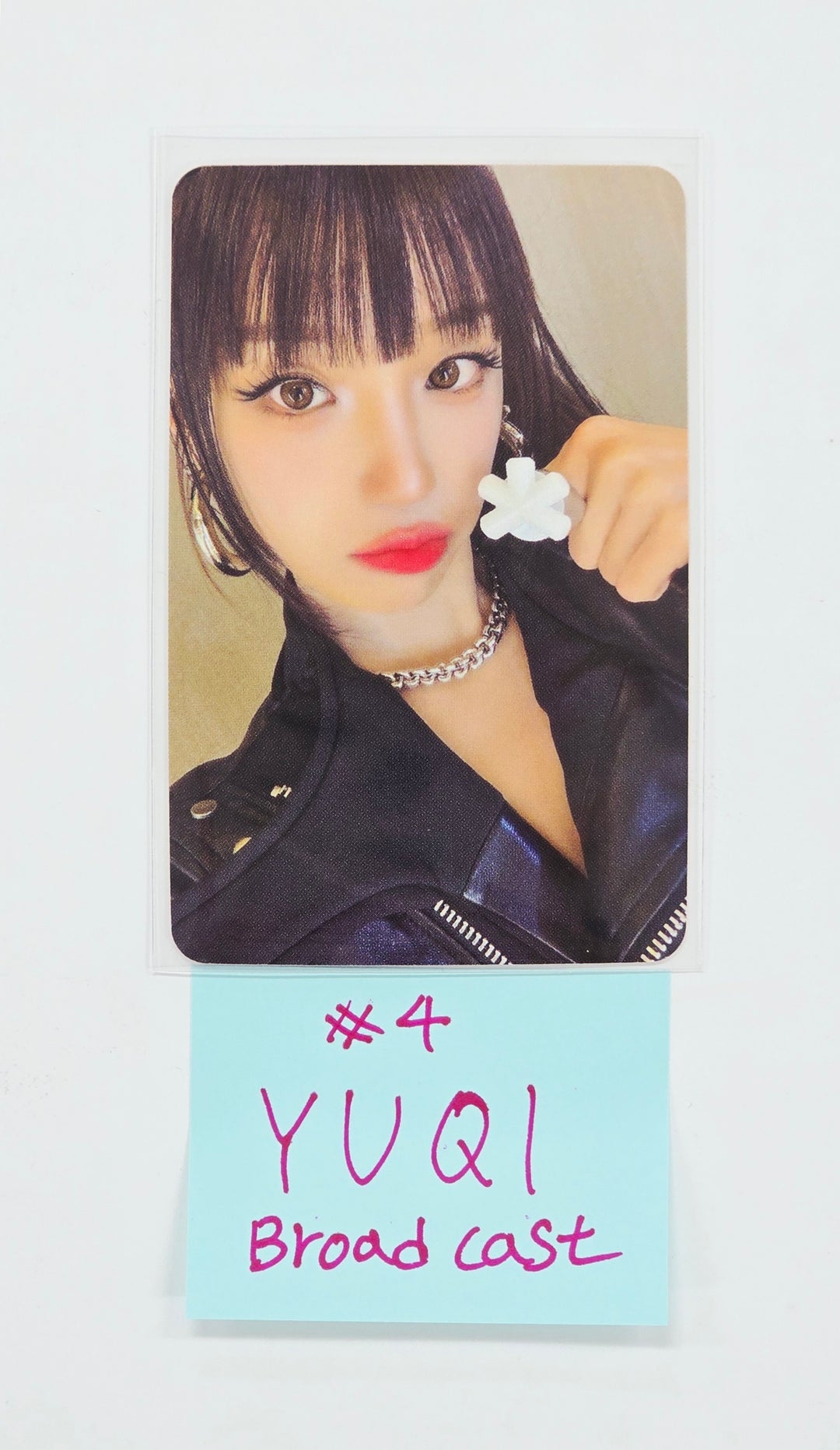 I-DLE "We made" - Broadcast MINI FANMEETING Photocard [26.08.05]