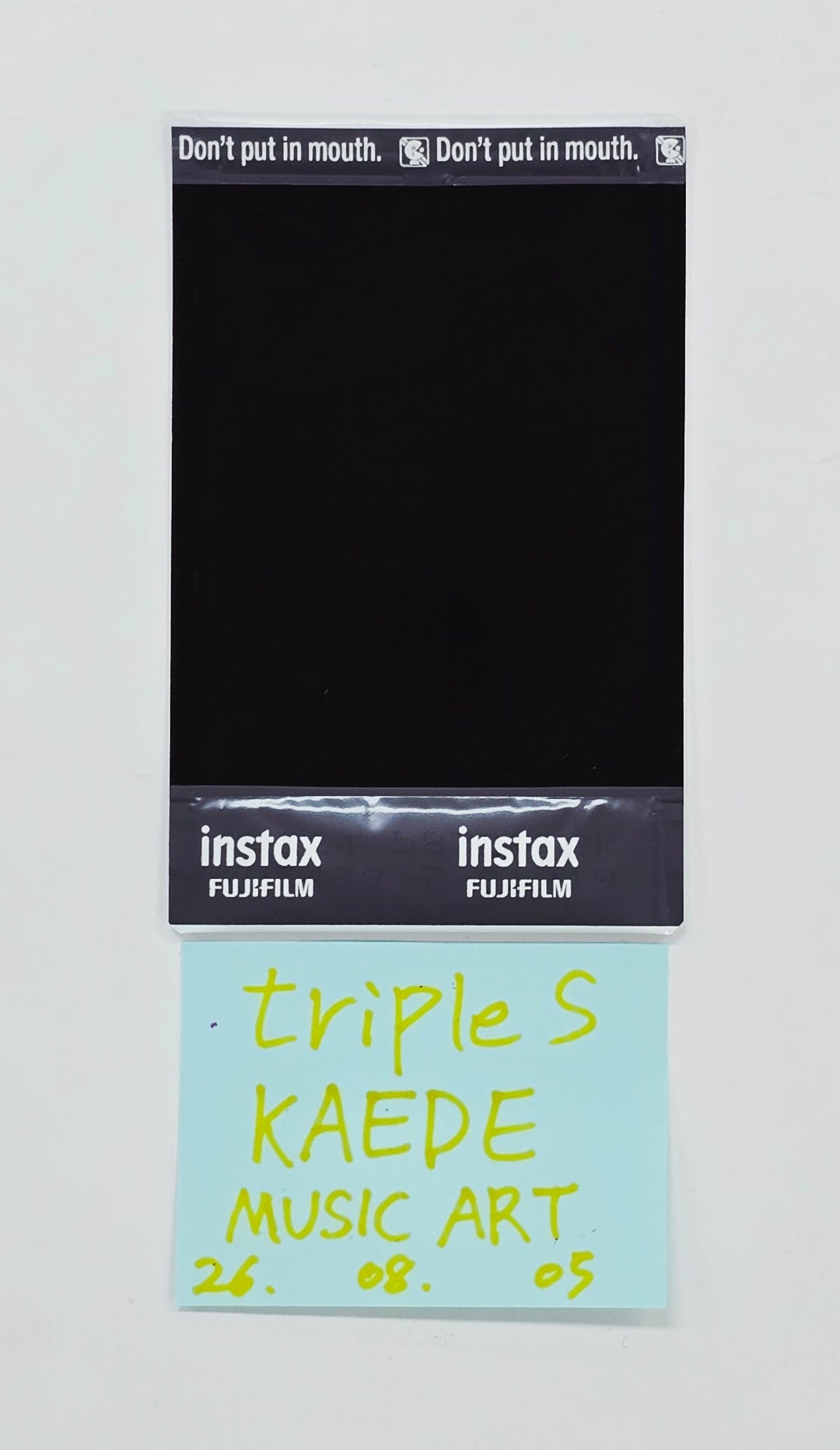 KAEDE (of TripleS) - Hand Autograhped(Signed) Polaroid [26.08.05]