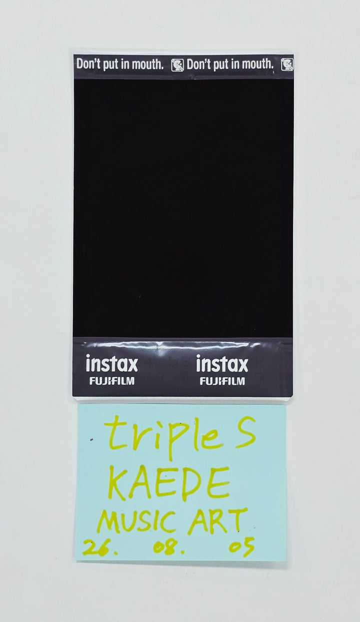 KAEDE (of TripleS) - Hand Autograhped(Signed) Polaroid [26.08.05]