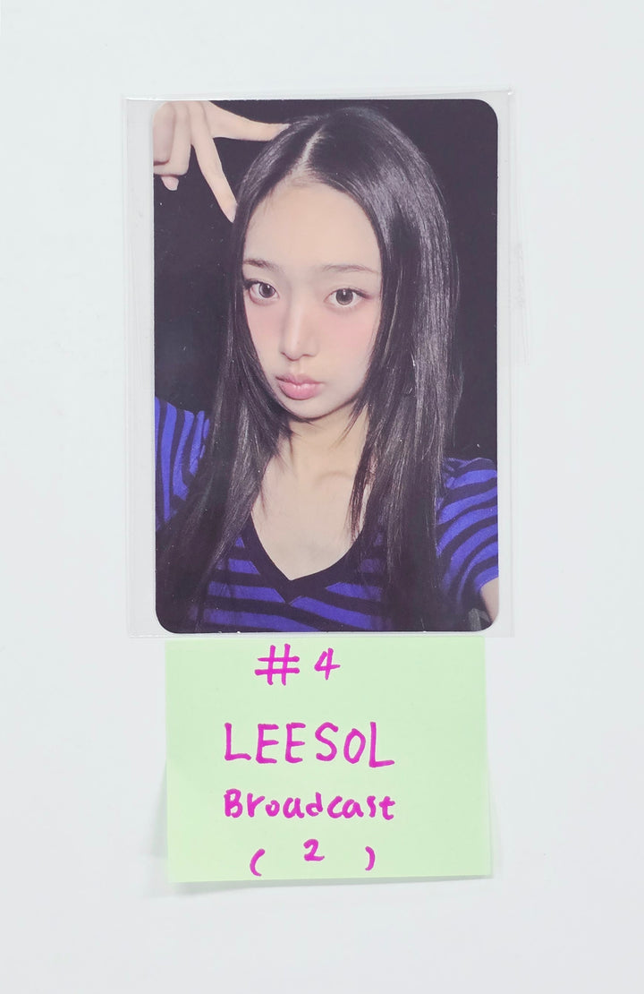 KiiiKiii -  Broadcast Photocard [26.08.11]