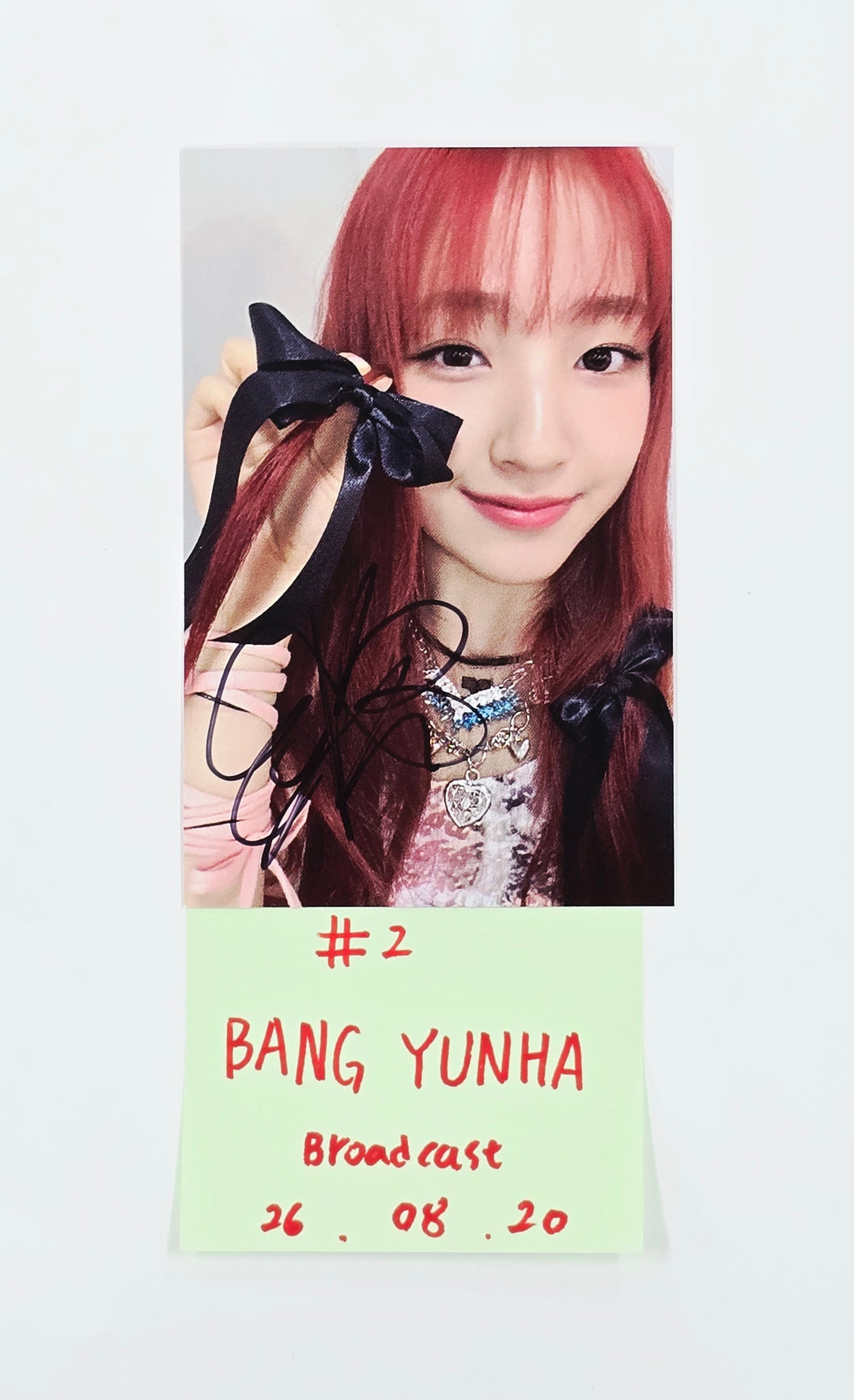 UNIS - Hand Autographed(Signed) Broadcast Photocard [26.08.20]