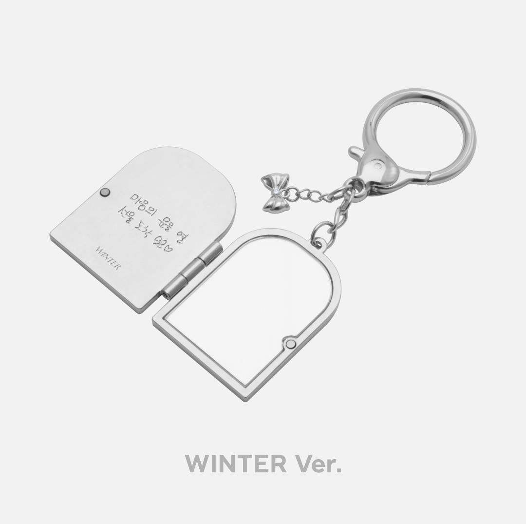Aespa - "KNOCKIN On Your Heart" Official MD (Mirror Keyring, Ball Cap) - HALLYUSUPERSTORE