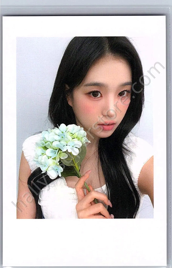 tripleS - Jiyeon - Assemble25 fansign polaroid