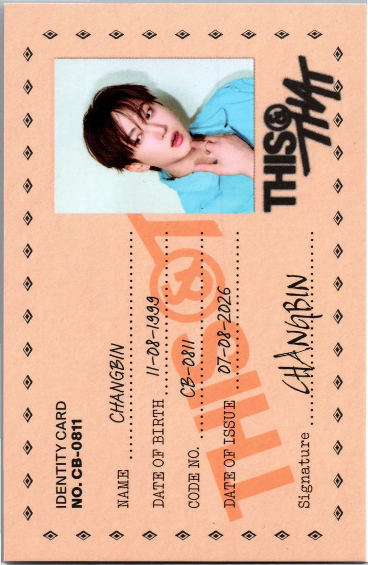 Stray Kids "THIS &amp; THAT" - Official Photocard (Photobook Ver.) (2) [26.08.10]