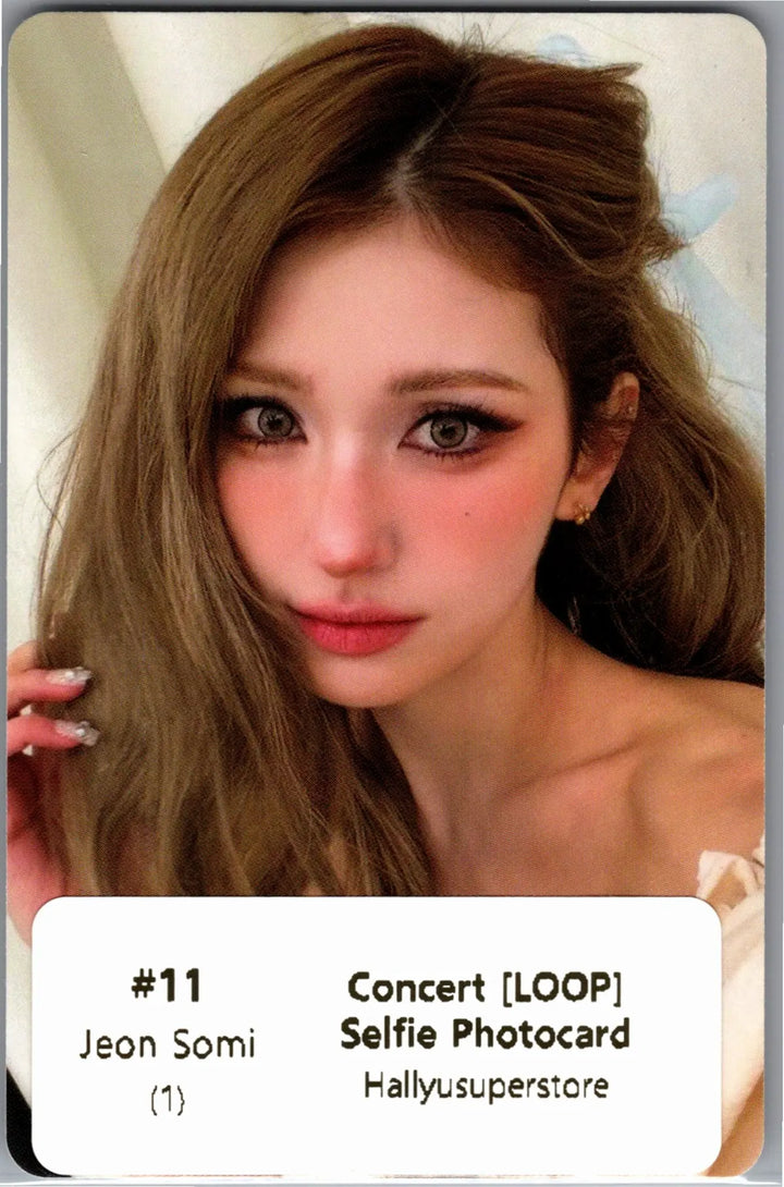 I.O.I - "2026 I.O.I Concert Tour: LOOP" Random Selfie Photocard [26.07.24]