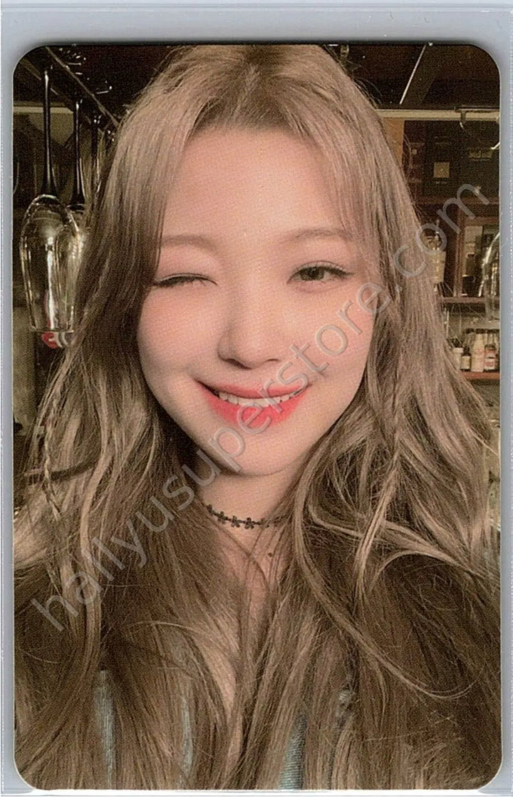 fromis_9 - Jiheon - Midnight Guest after midnight version album photocard photobook version